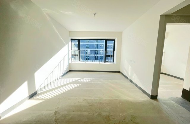 中国铁建西派江玥三期4室2厅126㎡112万二手房图片