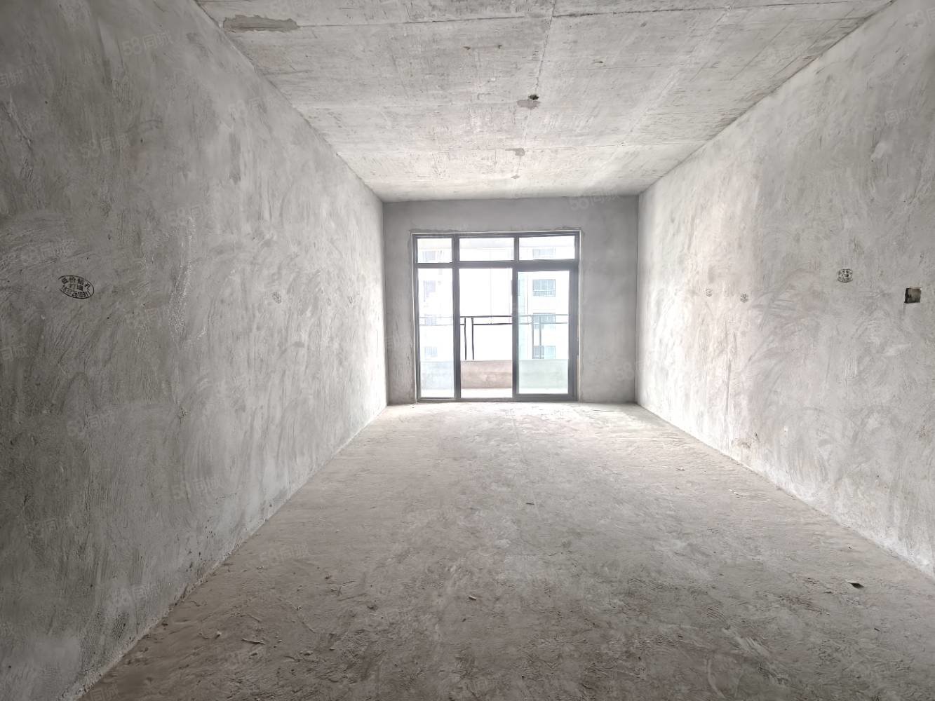 香山苑小区(张湾)3室2厅2卫106㎡南北78万