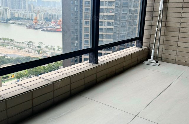 时代水岸二期3室2厅94.67㎡176万二手房图片