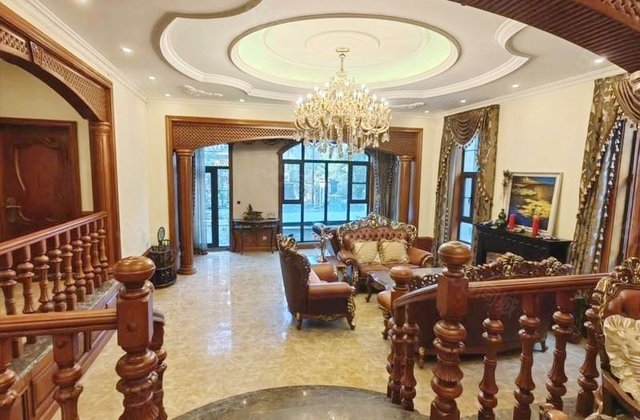 中信净月山5室3厅269.5㎡450万二手房图片