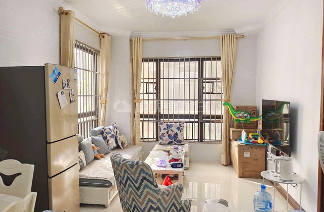 龙光普罗旺斯卡地亚庄园2室2厅72㎡40万二手房图片