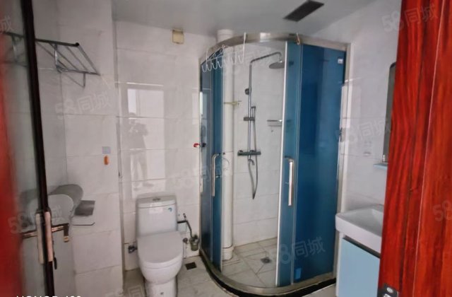 文轩老一中附近 龙湾二期洋房 带两个车位储藏室 免大税随时看