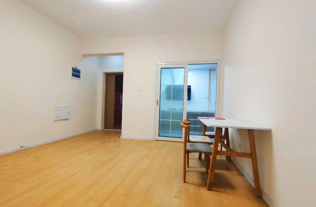 九龙仓时代上城4室2厅131.24㎡179万二手房图片