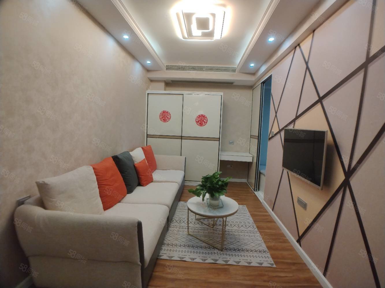 锦绣潜城2室1厅1卫62㎡南北32.5万