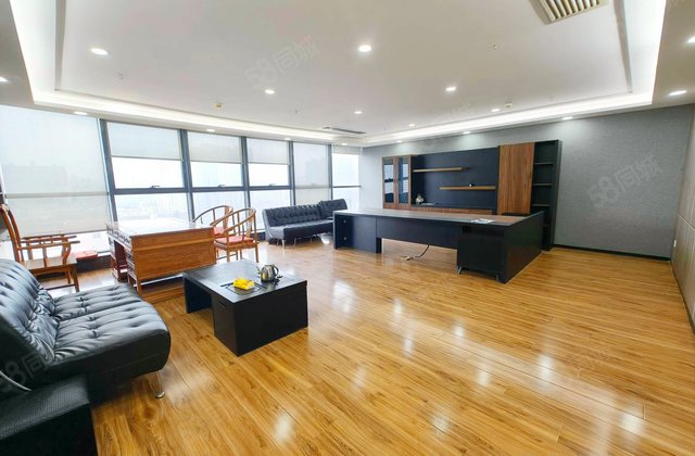 长安大街3号8室3厅256.34㎡308万二手房图片