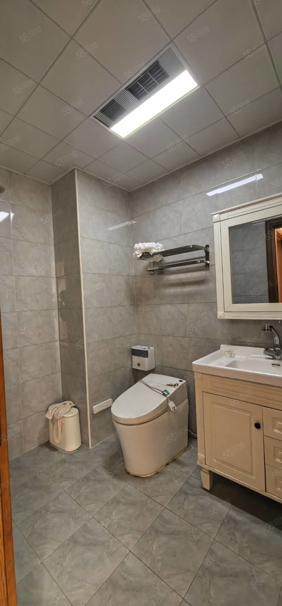 紫堤东郡3室2厅2卫132㎡南北59.8万