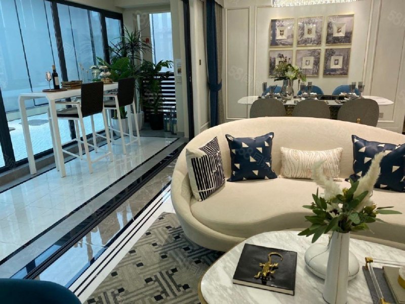 龙湖舜山府(二期)4室2厅2卫124㎡南北270万