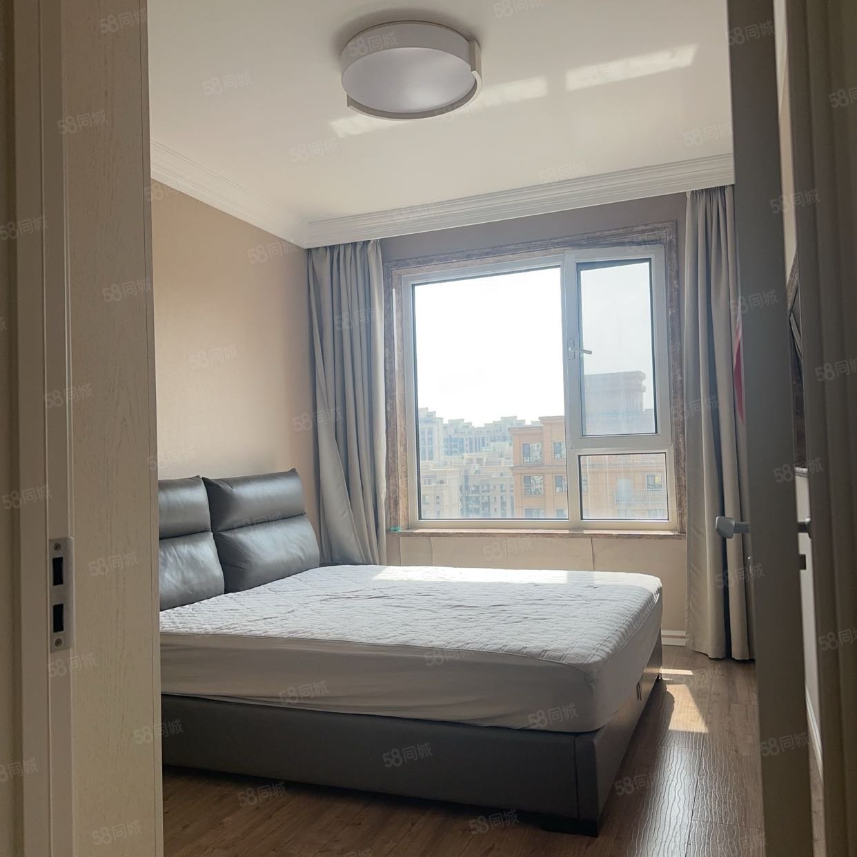 紫御华府3室2厅1卫123.68㎡南北78万