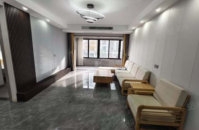 云潮府3室2厅118㎡105万二手房图片