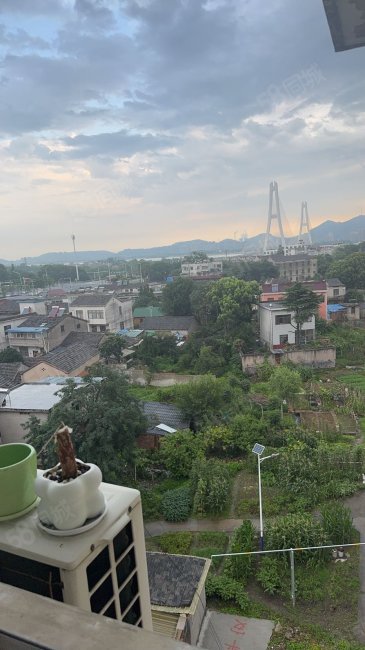 化肥厂宿舍(巢湖)2室1厅1卫67.75㎡南15万