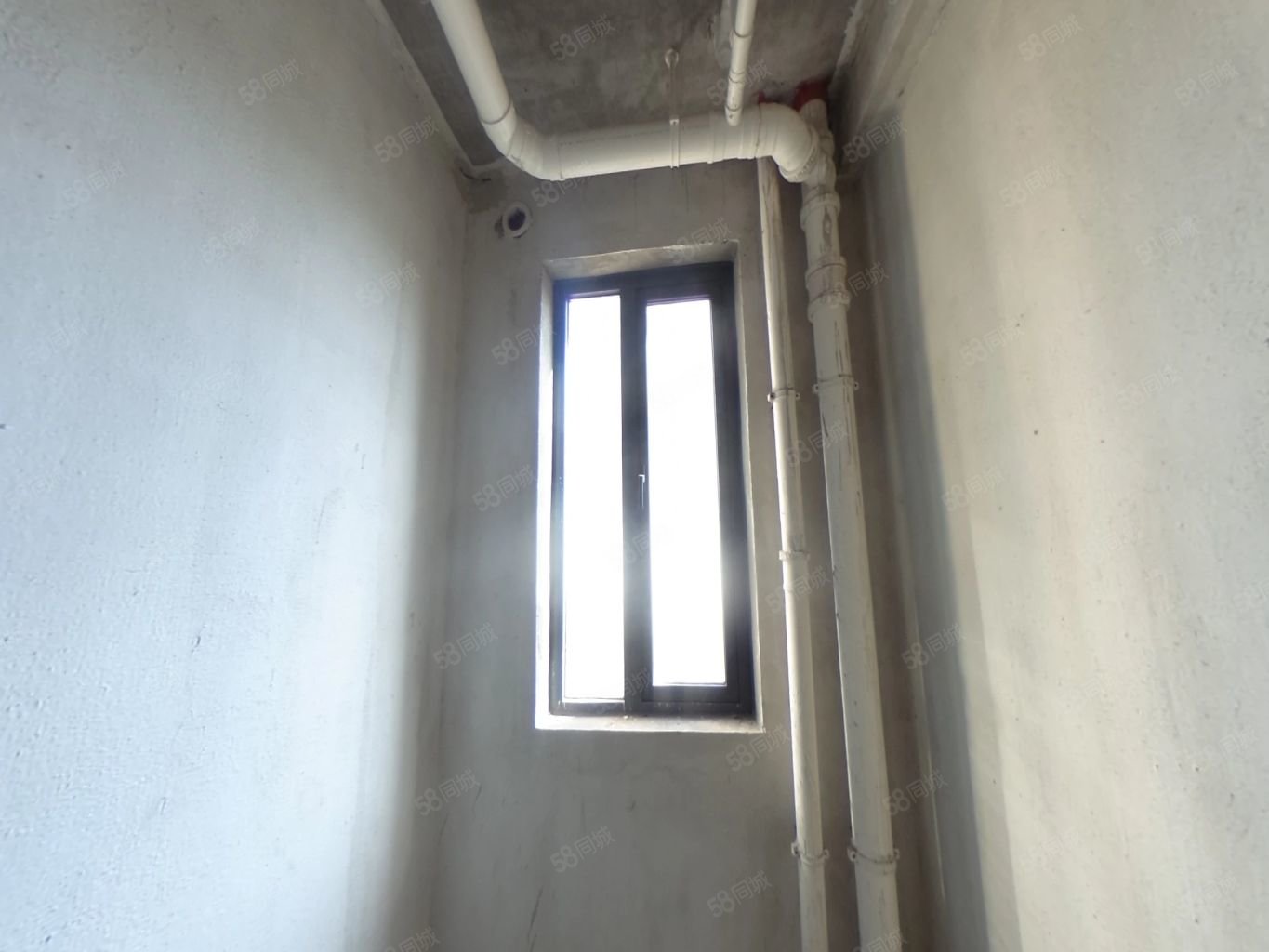 星海国际广场3室2厅2卫115㎡南北55万