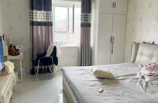 一汽26街区3室2厅160㎡66万二手房图片