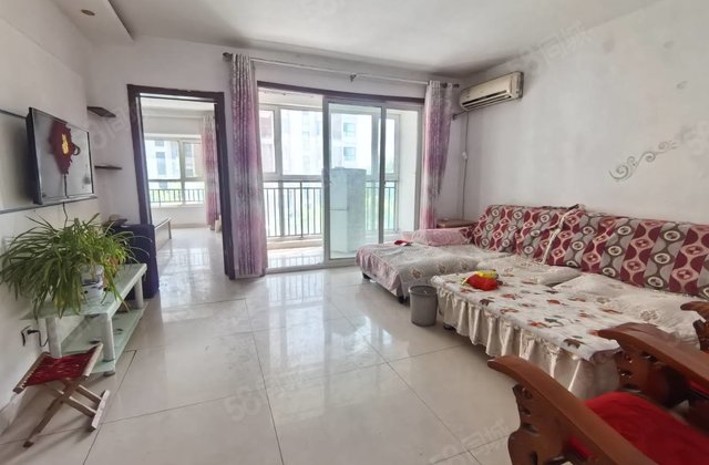 新出房源！西湖馨苑电梯房92平55万，诚心出售送储，望湖花园