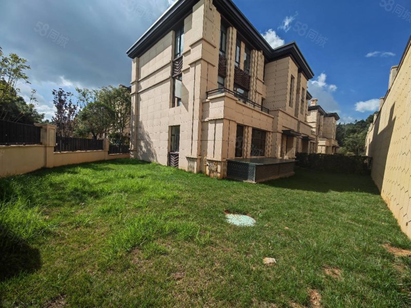 东三环丨别墅带300平米花园丨美的顺成府丨现房急买急住丨随时