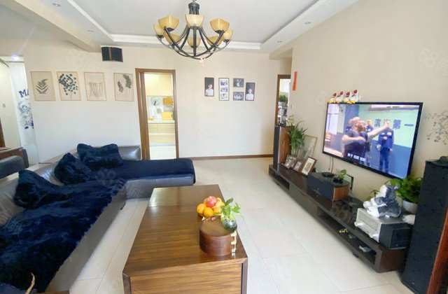 蔚蓝领寓3室2厅127.87㎡130万二手房图片