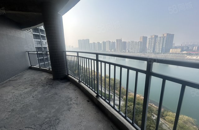 东洲水岸豪庭4室2厅184㎡62.8万二手房图片