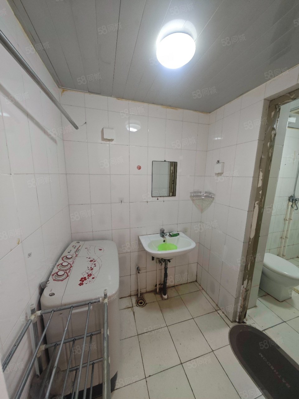 三嘉信苑2室1廳1衛(wèi)63㎡南北180萬(wàn)