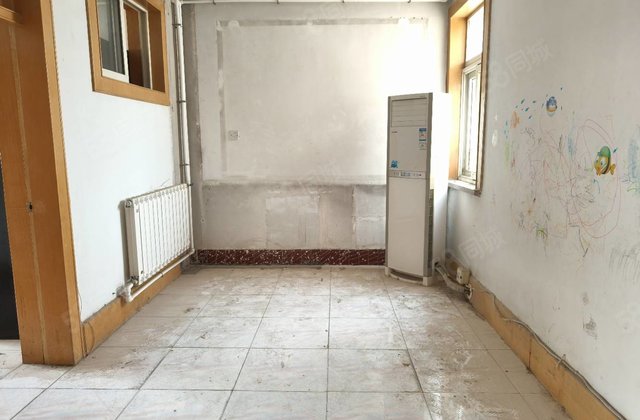 急售 文轩片区 农行家属院多层三楼 边户 能按揭有钥匙随时看