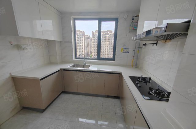 好房推荐！高新区文轩东校！三叶草户型！裕昌九州新城！带车储