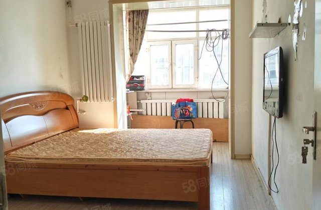 八百垧一区2室1厅55㎡6.8万二手房图片