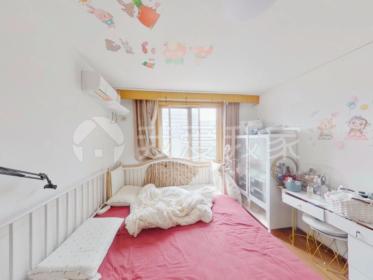 蘋果園四區(qū)2室2廳1衛(wèi)104.6㎡東南425萬