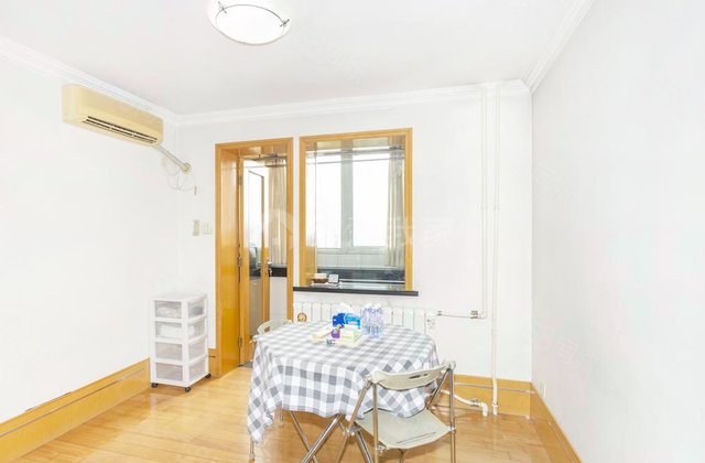 芳城园(二区)1室1厅57㎡309万二手房图片