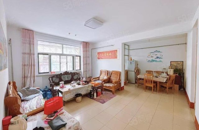 东昌湖边 青年林公路局家属院 一楼带院有配房三室朝阳