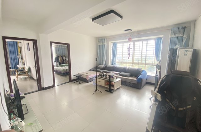 南华花苑3室2厅112㎡69.8万二手房图片