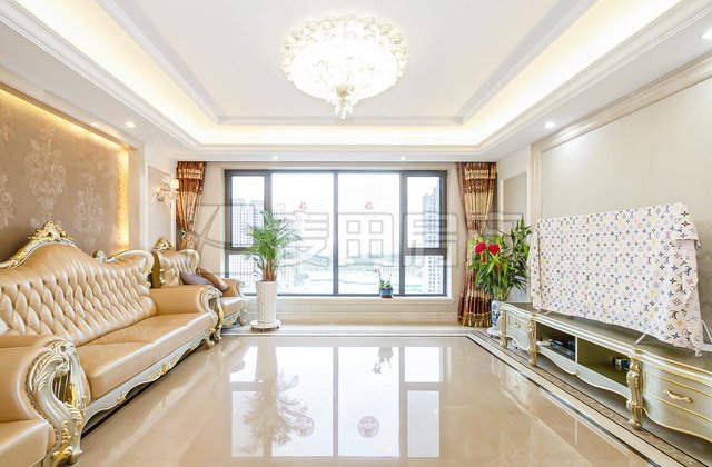 天润福熙大道4室2厅251.86㎡2480万二手房图片