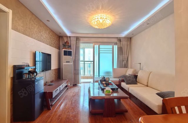 急售急售！洋房 公摊小 站前街 精装三室。