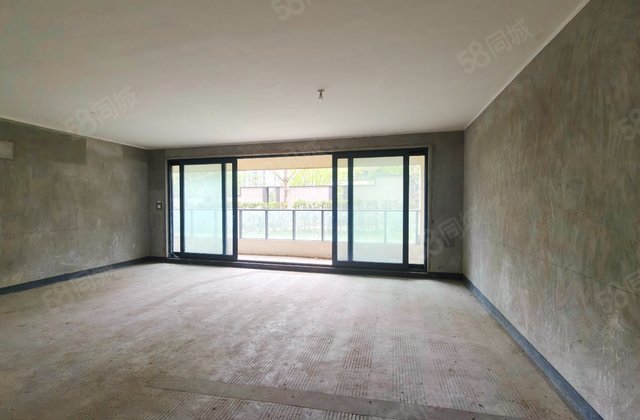 融创九棠府(二期)4室2厅164㎡133万二手房图片