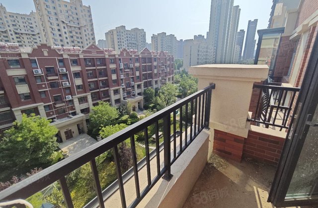 电梯洋房 四室两厅两卫 东边户 带车位 莲湖新城 昌润莲城