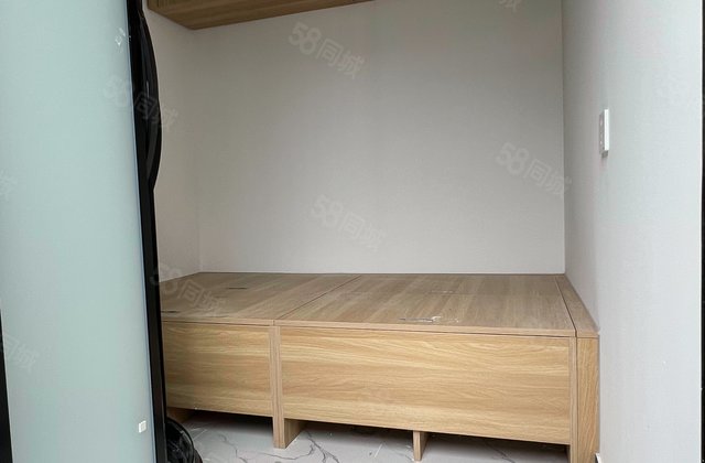 陕西巷胡同小区1室0厅6㎡95万二手房图片