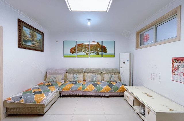 房源真实可靠 裕昌水岸新城 三室带一个车库 交通便捷 好楼层