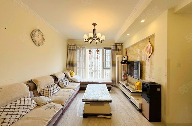 蓝光COCO金沙(三期)3室2厅70.45㎡148万二手房图片