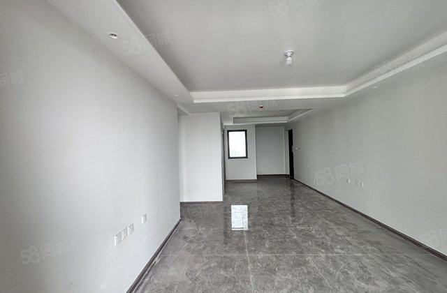 急急急售！高档小区翰林天悦 新房三室两卫双阳台 送车位储藏室