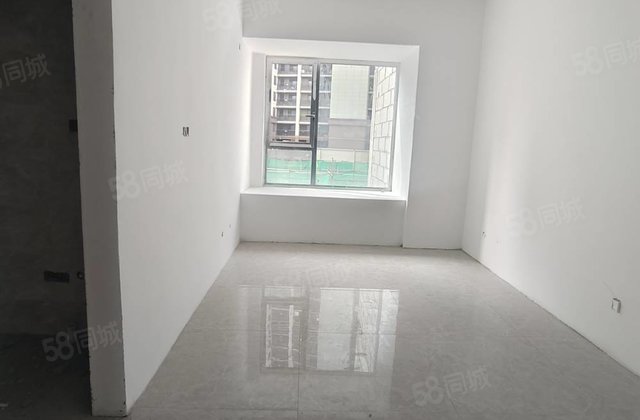 市中心，东关街附近小公寓19万一套，19万