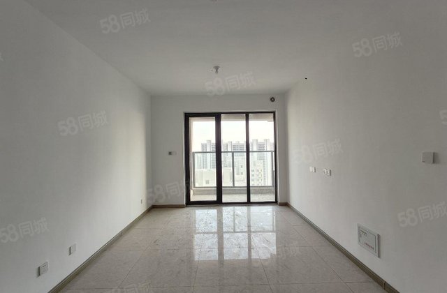 新一中对过 民生凤凰城17号院 新房未住 送车储 免大税