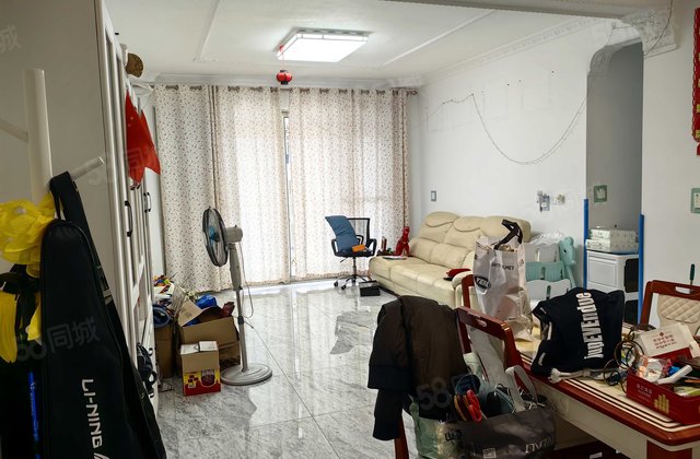 南洲滨江一品3室2厅121㎡62万二手房图片