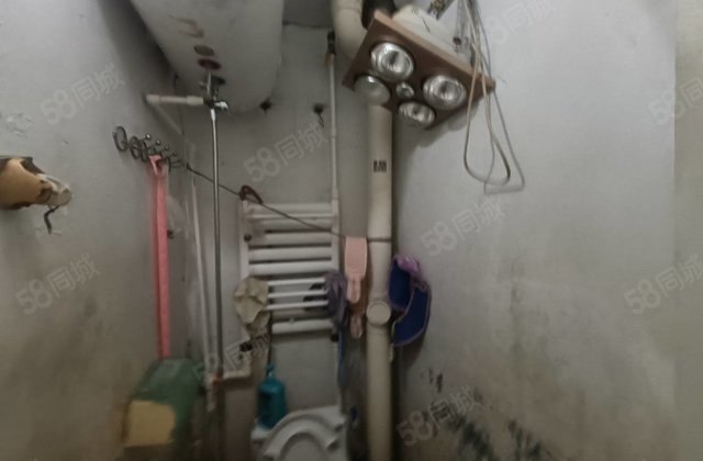 中巨房产住宅小区 带电梯 南北通透 装修好 近医院 商品房