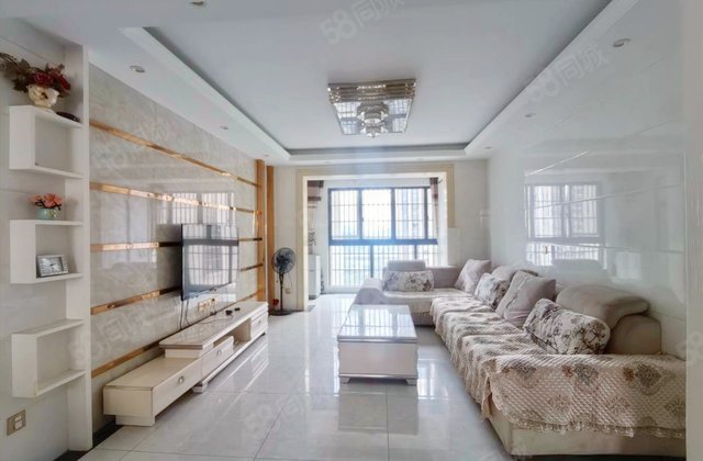 东方红郡香樟园3室2厅122㎡49.8万二手房图片