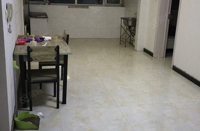 柳湖胜景3室2厅121㎡55万二手房图片