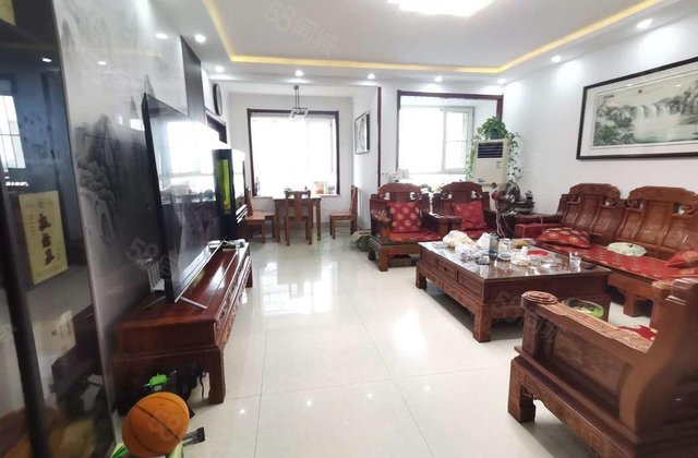 房东着急卖 香江附近 月亮湾C区  精装修 免大税