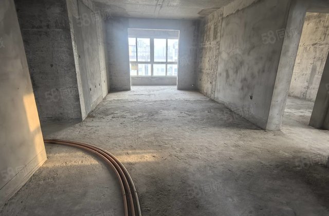 鑫瑞水岸茗居3室2厅125.43㎡57万二手房图片