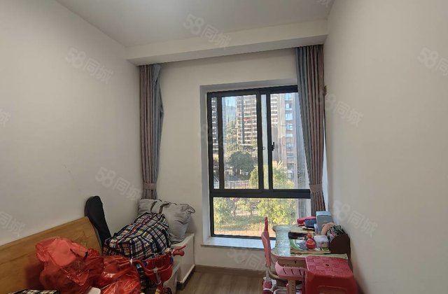 三信秀水华庭3室2厅180㎡188万二手房图片