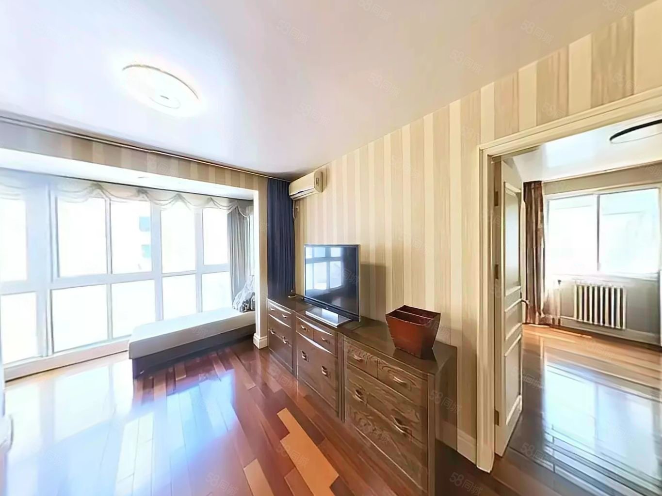 豆瓣小區(qū)(西區(qū))2室2廳1衛(wèi)91㎡東南1198萬(wàn)