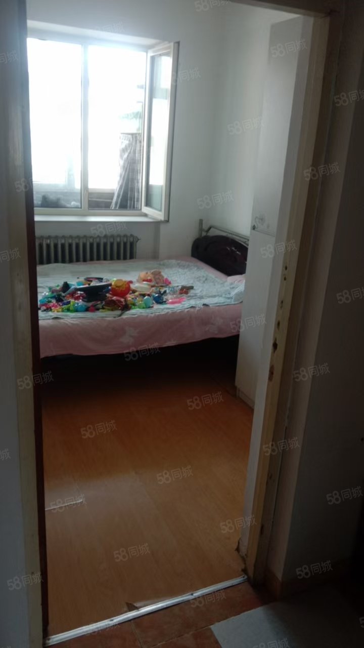 幸福一区2室1厅1卫70㎡南北5.5万