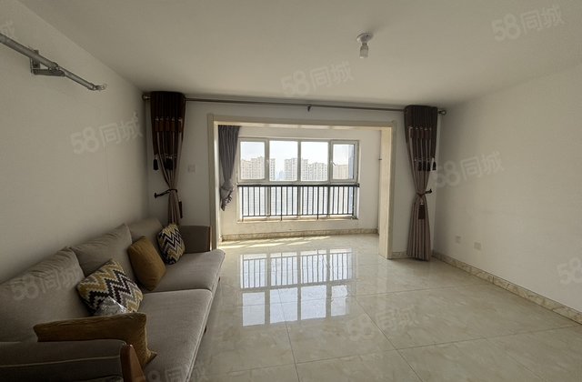 当代国际复式房 150平55万 带储藏室 有钥匙随时看房