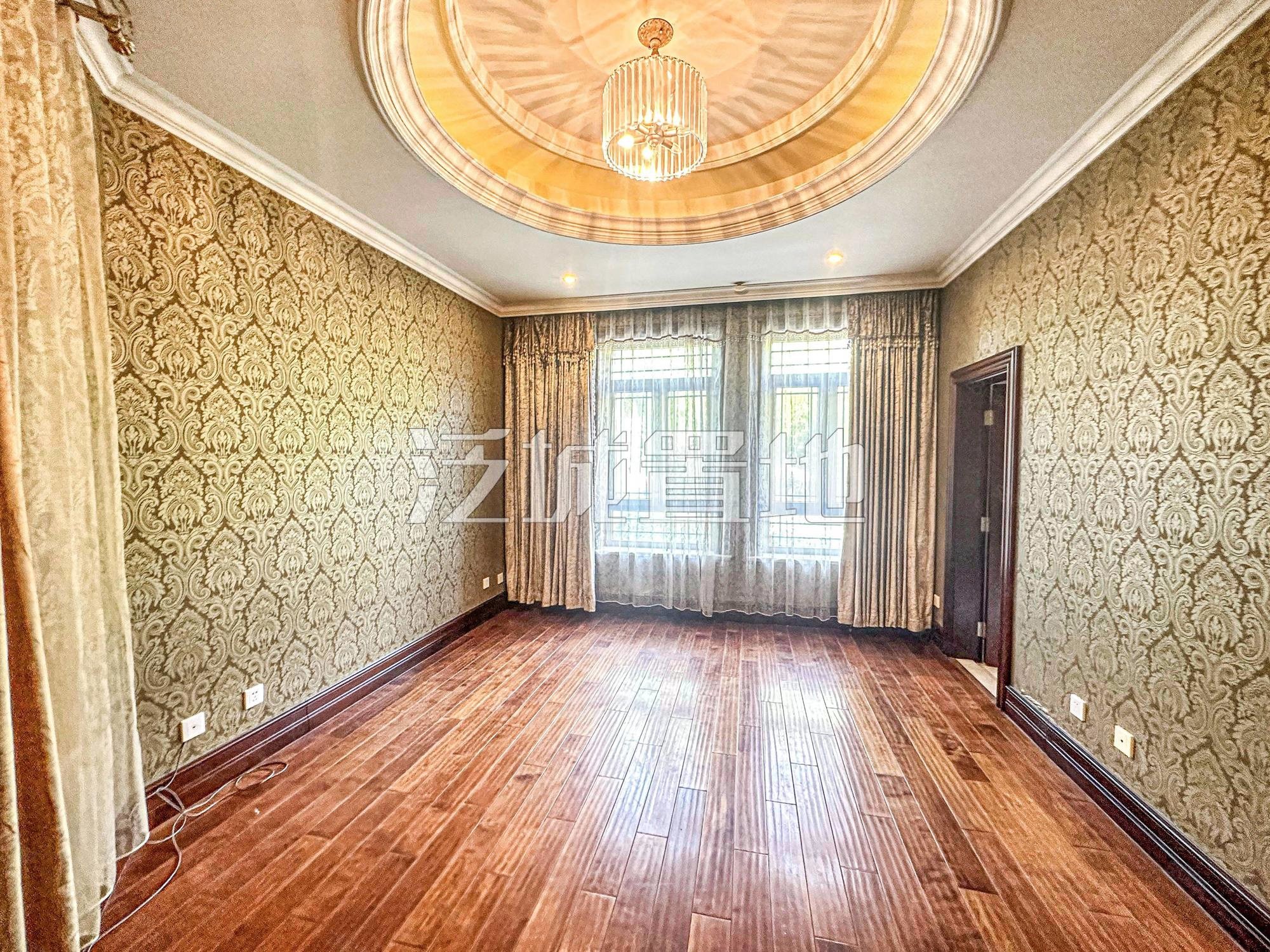 北京玫瑰園9室5廳12衛(wèi)607㎡南北5880萬(wàn)