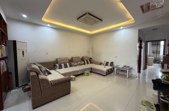 市中心东昌电梯房，免大税，带储藏室，三室